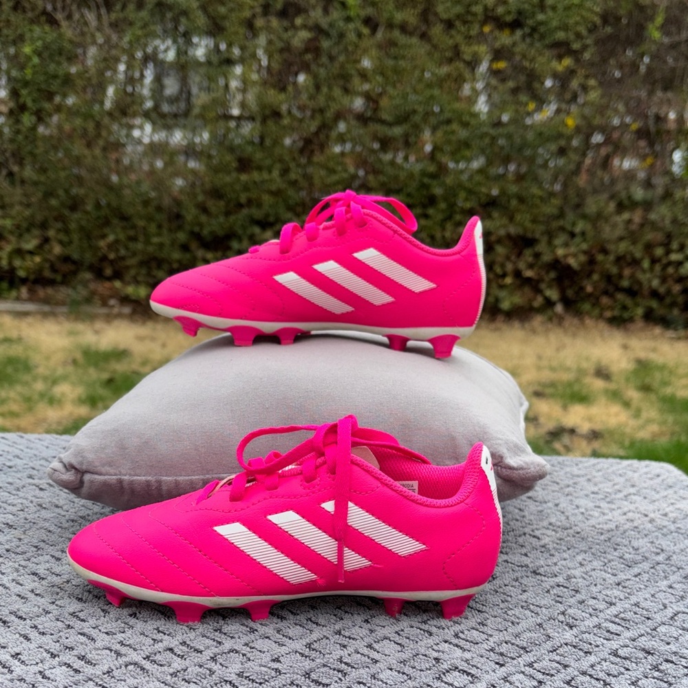 adidas Bright Pink Youth Soccer Cleats with White Stripes size 1 - Picture 1 of 9